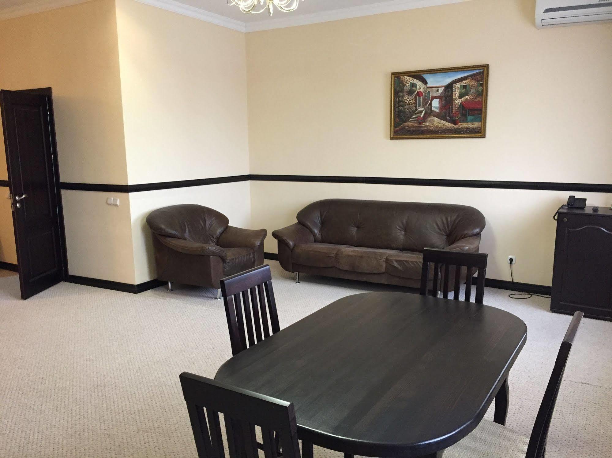 אסטנה Belon Life Hotel מראה חיצוני תמונה